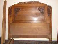 łóżko secesyjne z pełnego drewna orzechowego