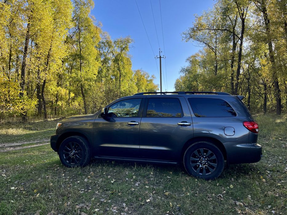 Toyota Sequoia Platinum