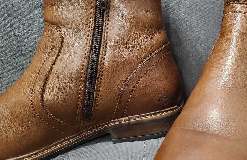 Женские кожаные демисезонные ботинки от британского бренда 5TH AVENUE