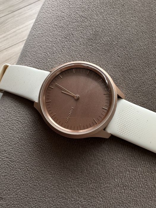 Garmin Vivomove style