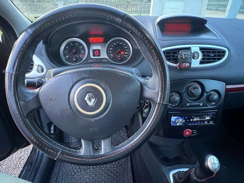 Renault Clio III RipCurl 1.2 16V 75cv (para desocupar)