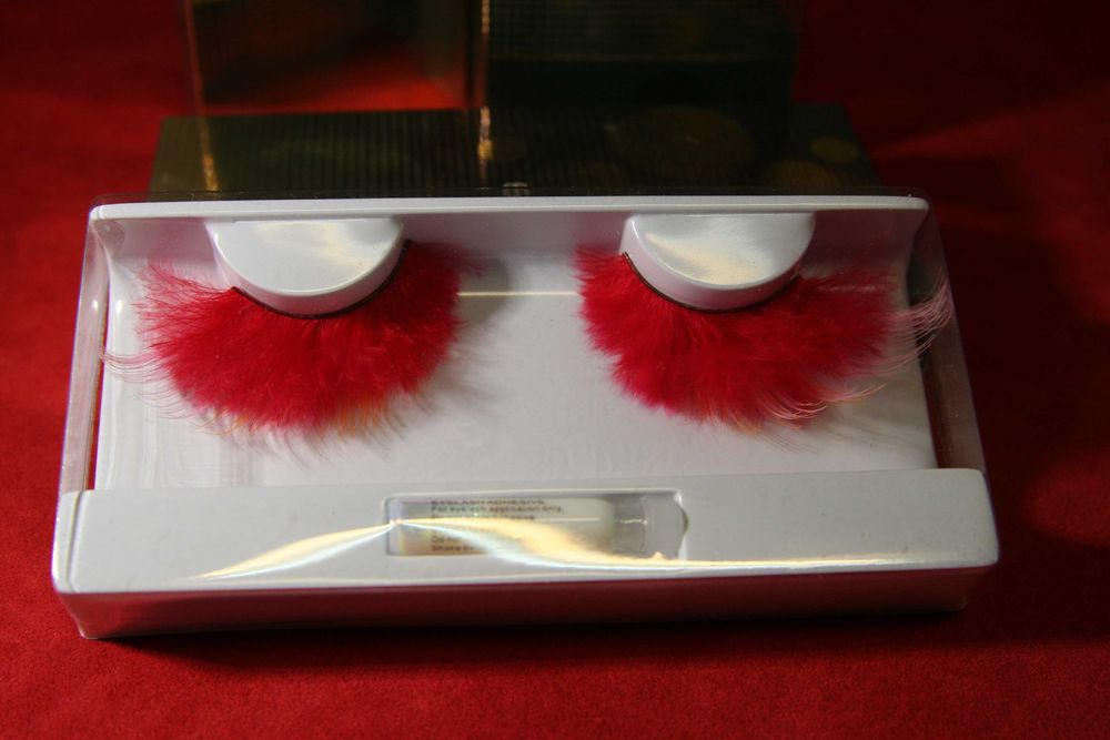 ресницы клей KIKO Новые