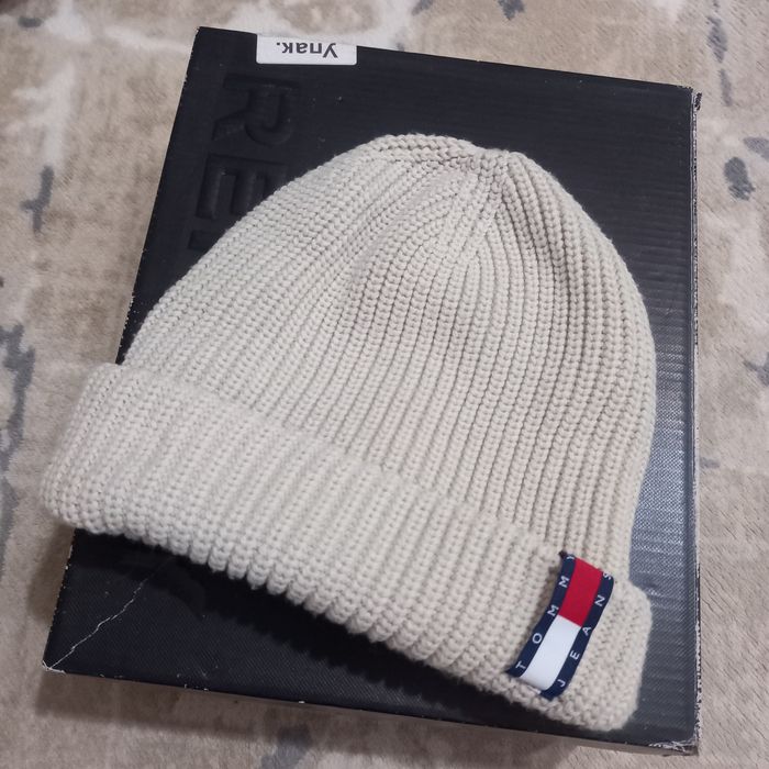 Зимова шапка Tommy jeans