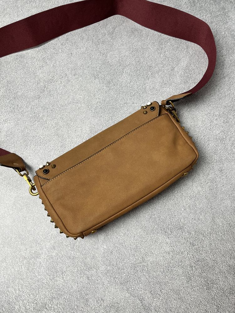 Сумочка через плечо Guess