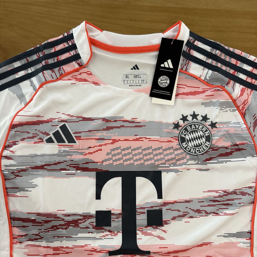 Camisola Bayern Munique 2025/26
