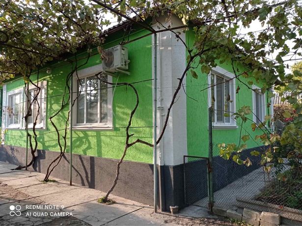 Продам дом с усадьбой в пгт Ивановка Одесской обл
