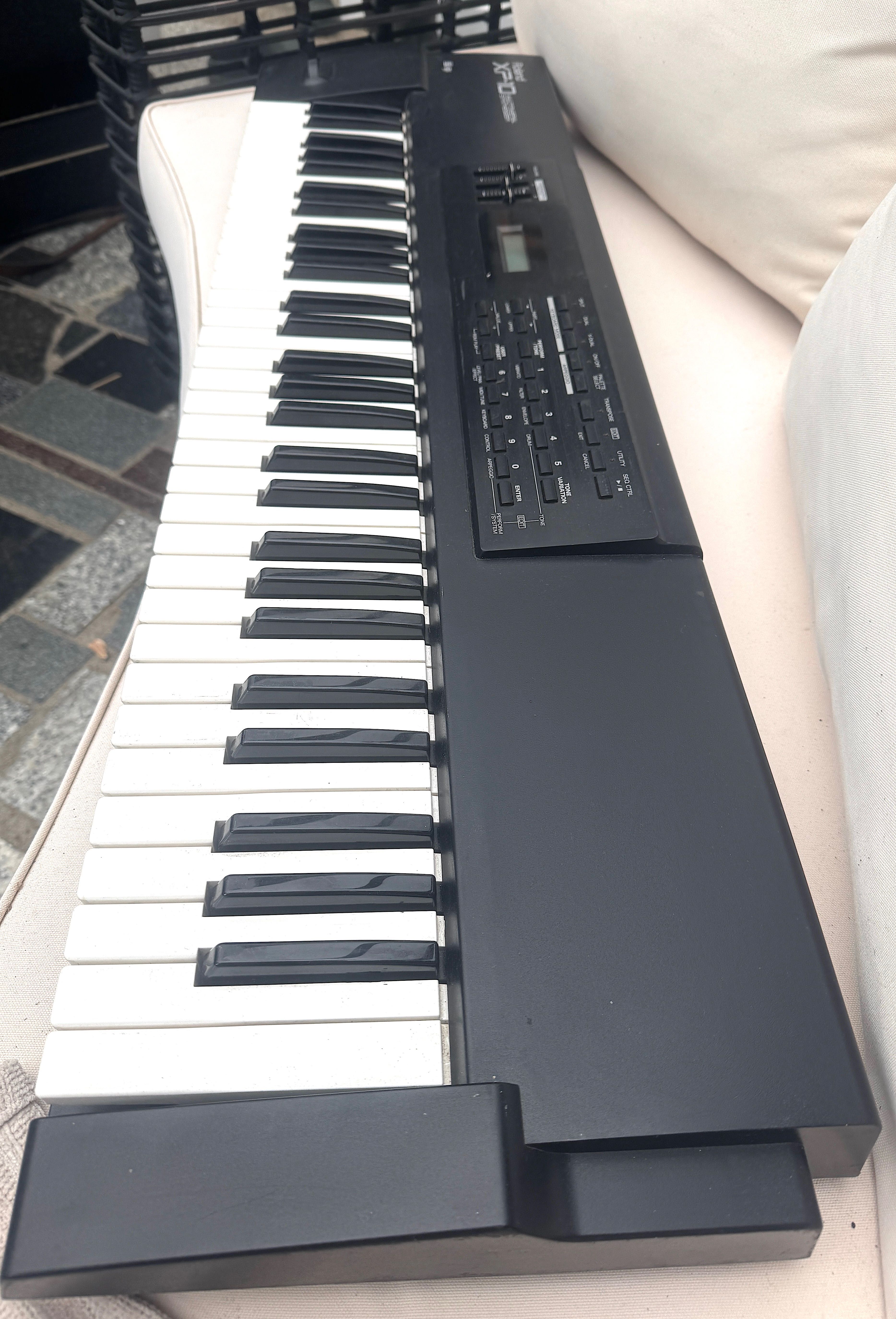 Roland XP-10 Multitimbral Synthesizer