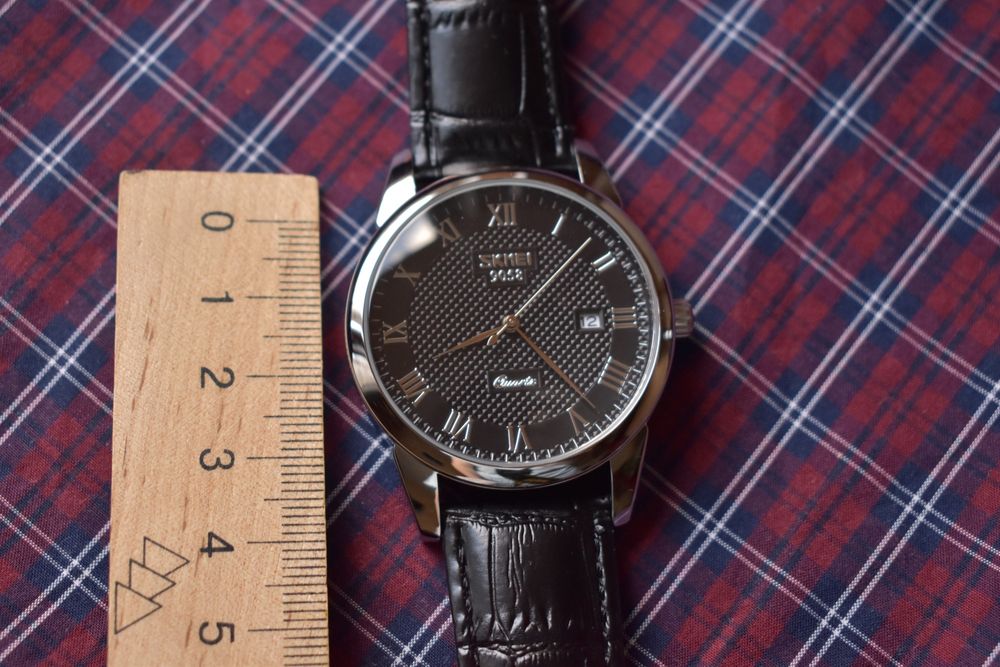 Класичний чоловічий годинник | годинник під костюм