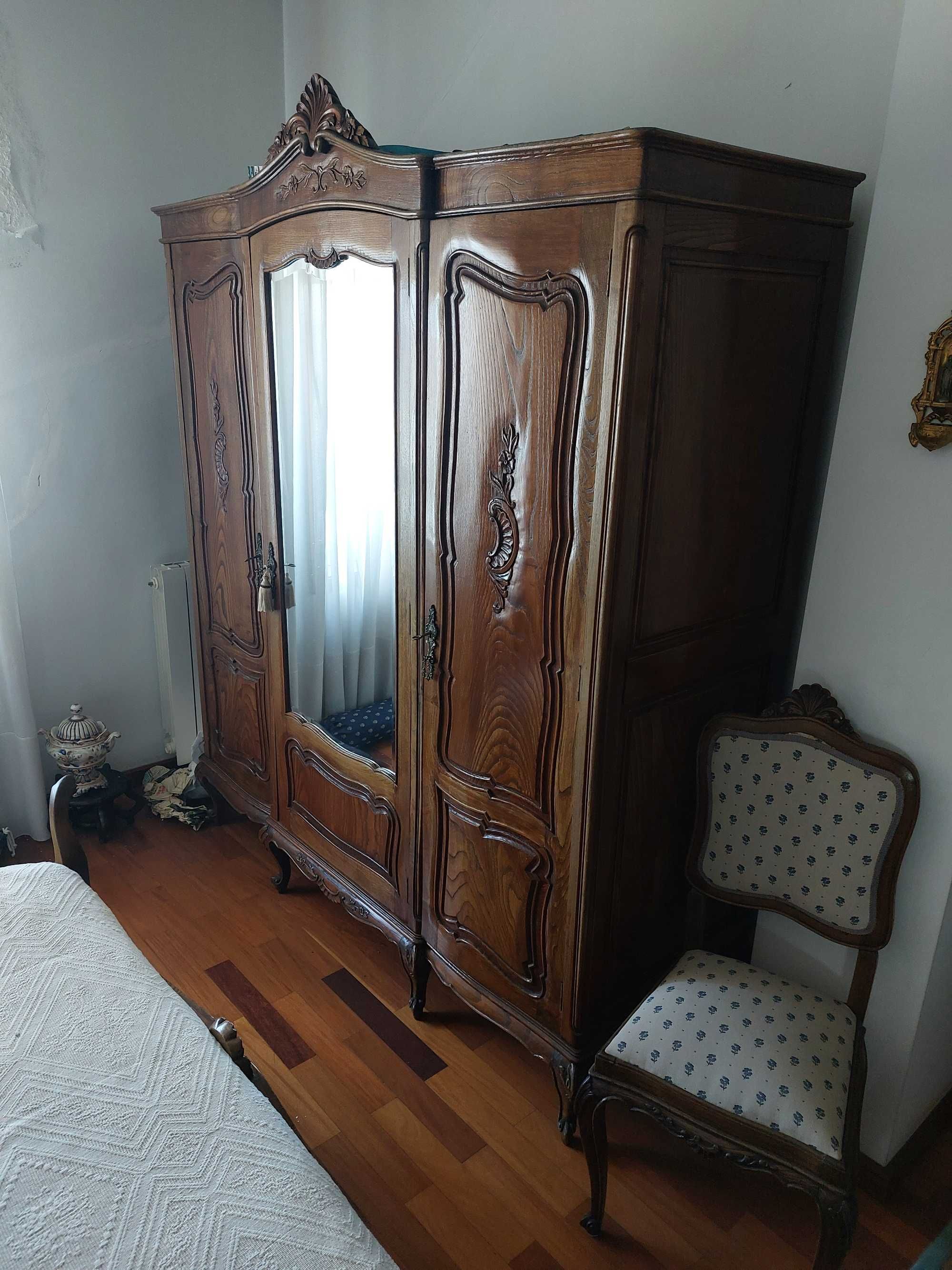 Mobilia de quarto de casal completa