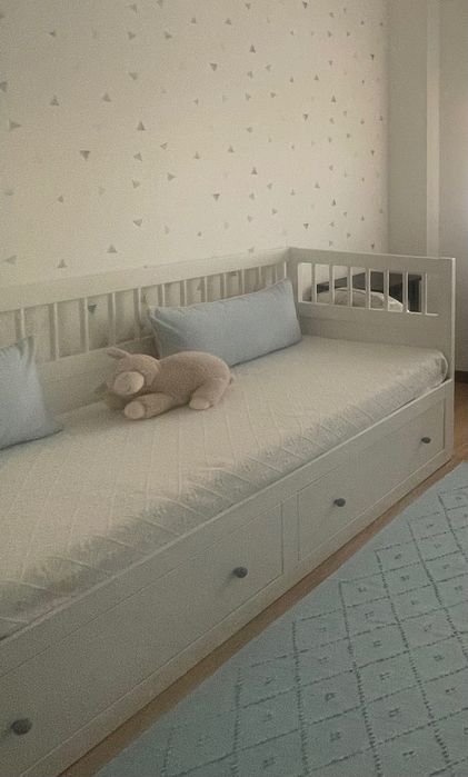 Cama solteiro ikea + colchão