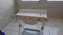 Muda fraldas com banheira Plastimyr
