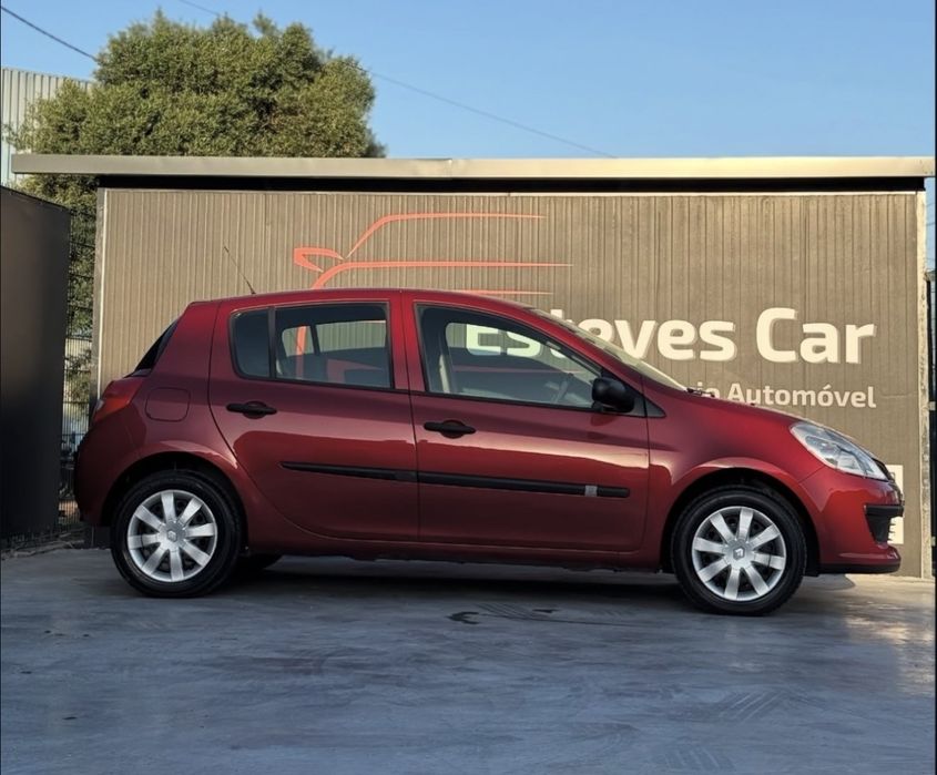Renault Clio 1.2 16V Confort Authentique