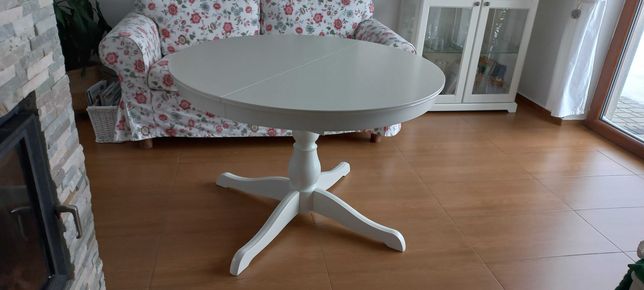 Stół i 4 krzesła (INGATORP biały, rozkładany+ 4 białe krzesła INGOLF)