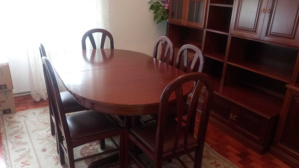 Movel de sala, mesa e cadeiras