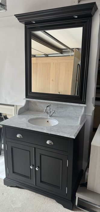 Szafka łazienkowa z lustrem Aqua Prestige Kent – czarny mat