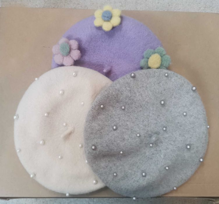 beret dziewczynka 1-2,5 lata sesja, zdjęcia 3 szt