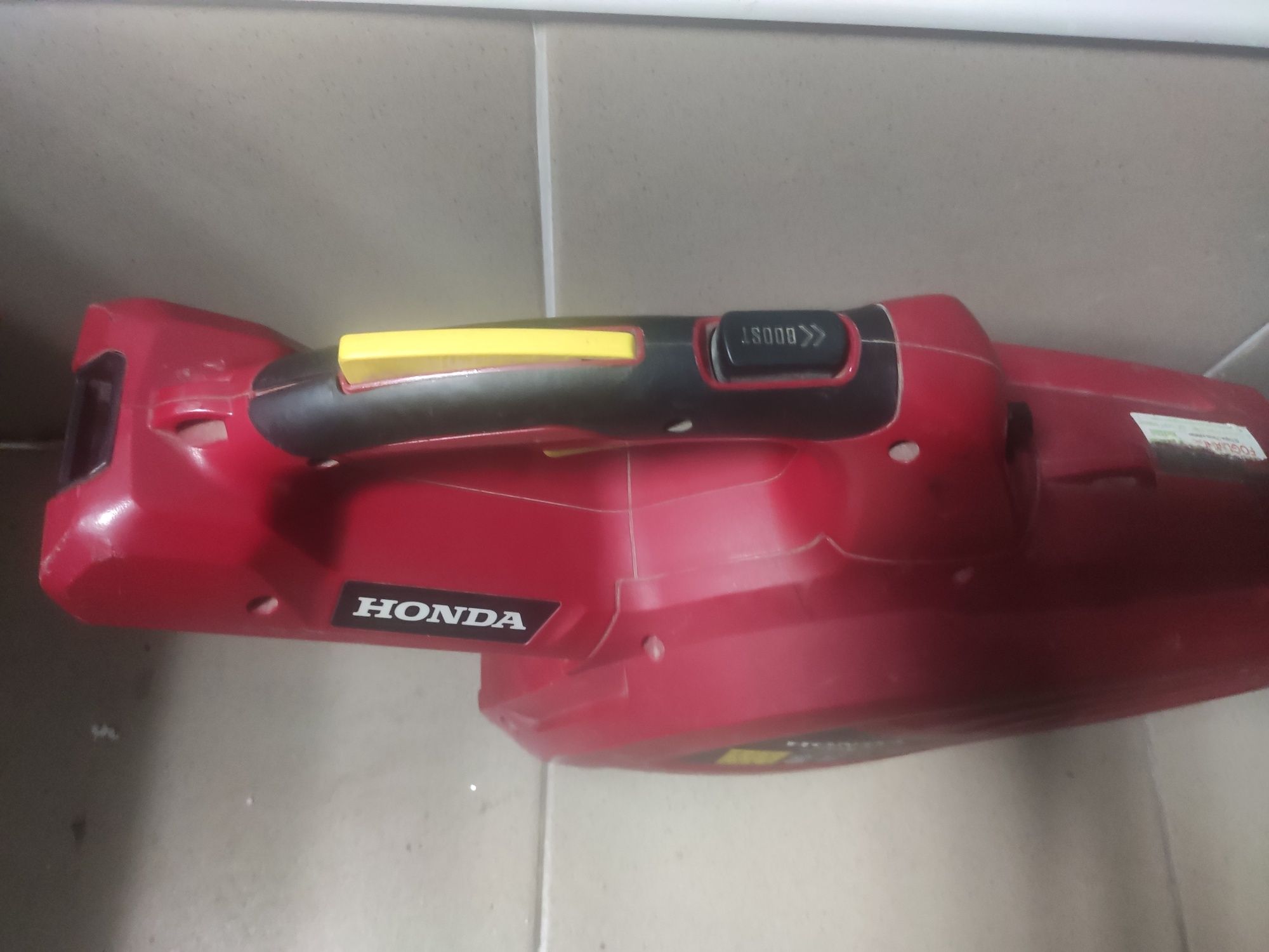 Садовый пылесос Honda HHBE 81