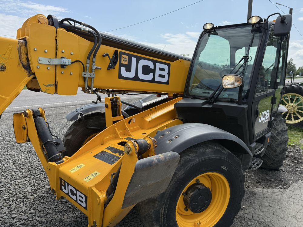 JCB 540-140 телескопічний навантажувач 2016р