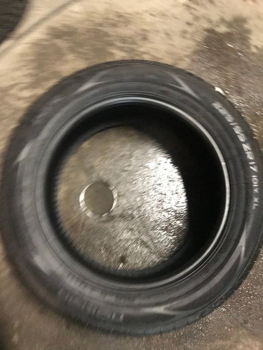 Opona 225 55 R17 Nokian lato