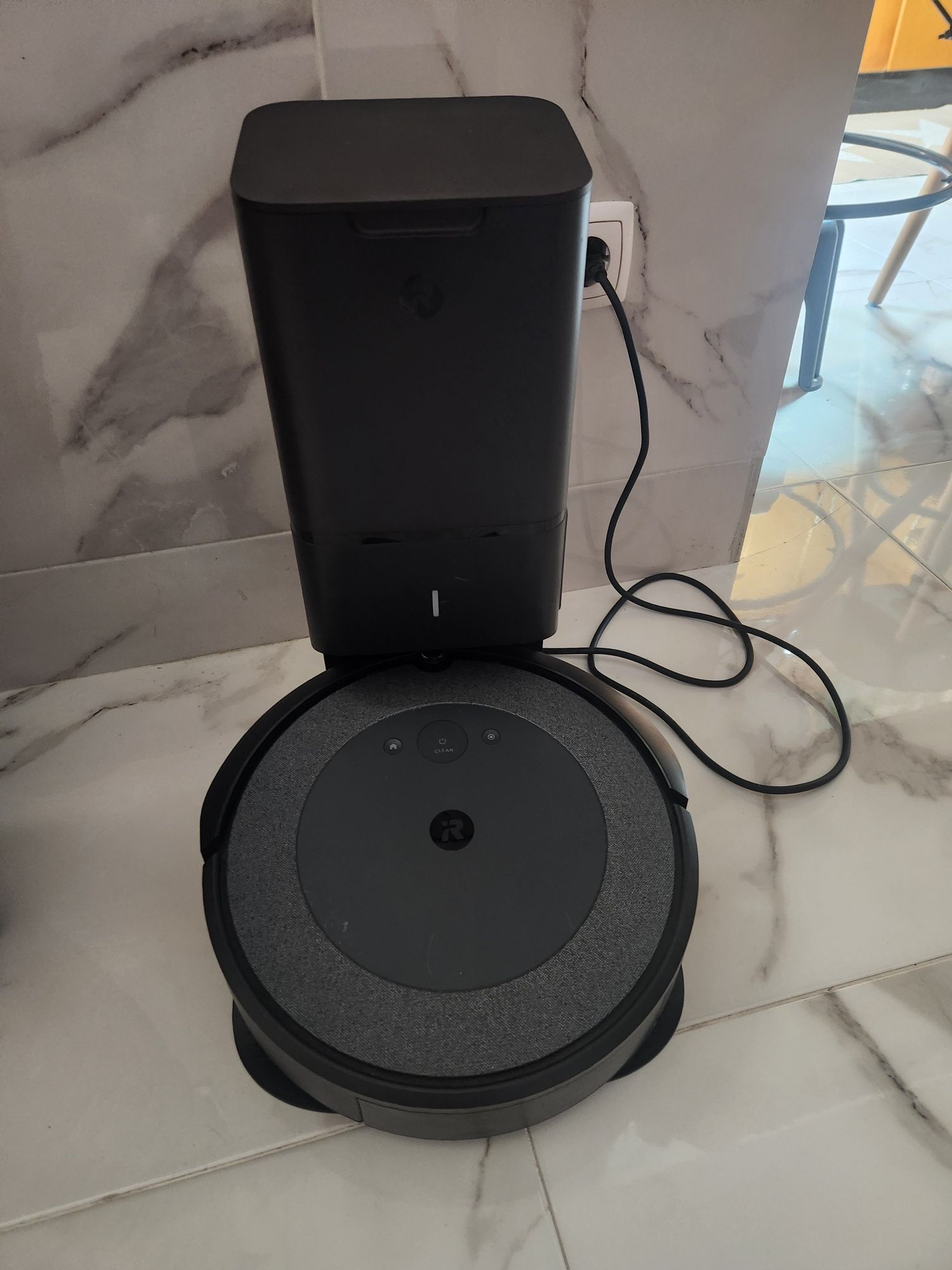 Roomba i4+ - Aspirador