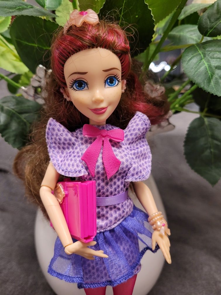 Lalka Jane Następcy Hasbro córka Dobrej Wróżki
