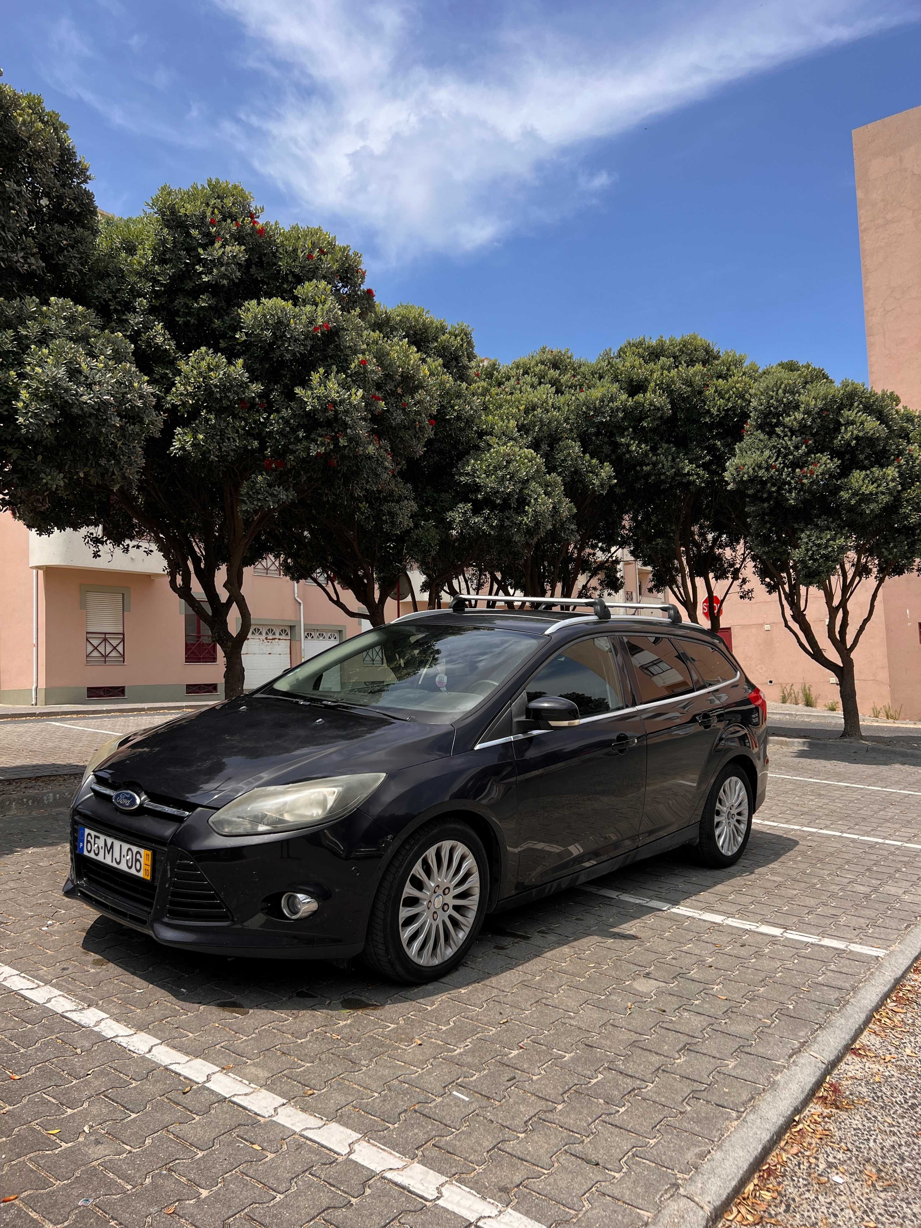 Ford Focus SW 1.6 Titanium 2011 – Full extras, económico e espaçoso