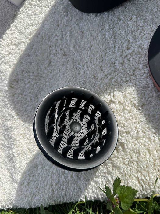 Новий Мультистайлер Dyson HS08 Strawberry новий комплект з дифузором