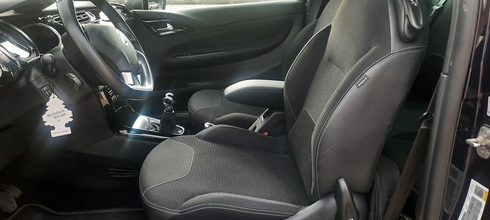 Citroen DS3 1,6HDI  bogate wyposażenie już zarejestrowany bezwypadkowy