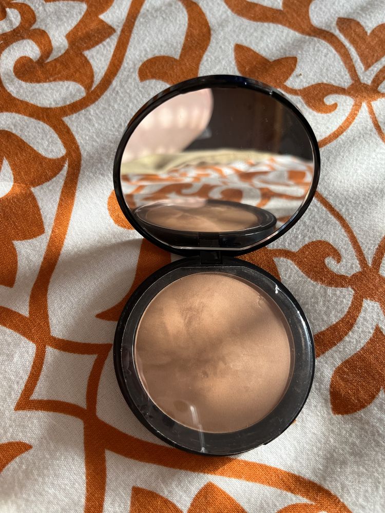 Pó compacto Skinerie