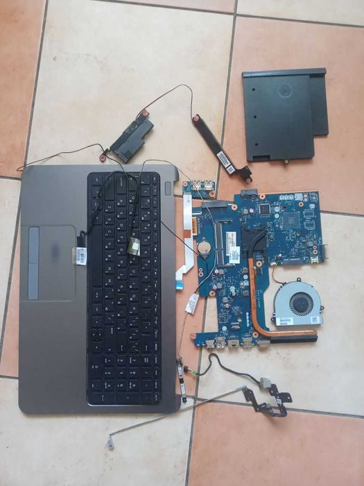 Ноутбук HP 255 G3 AMD E1-6010 плата та інші запчастини