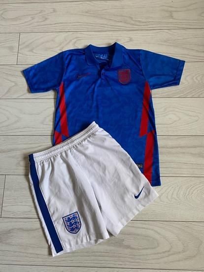 Футбольна форма nike 137-147 см зросту 10-12 років