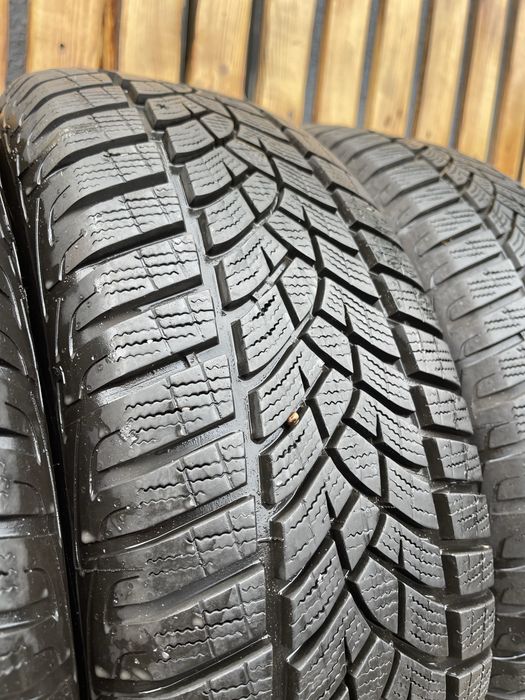 Шини 215/65 r16 Dunlop