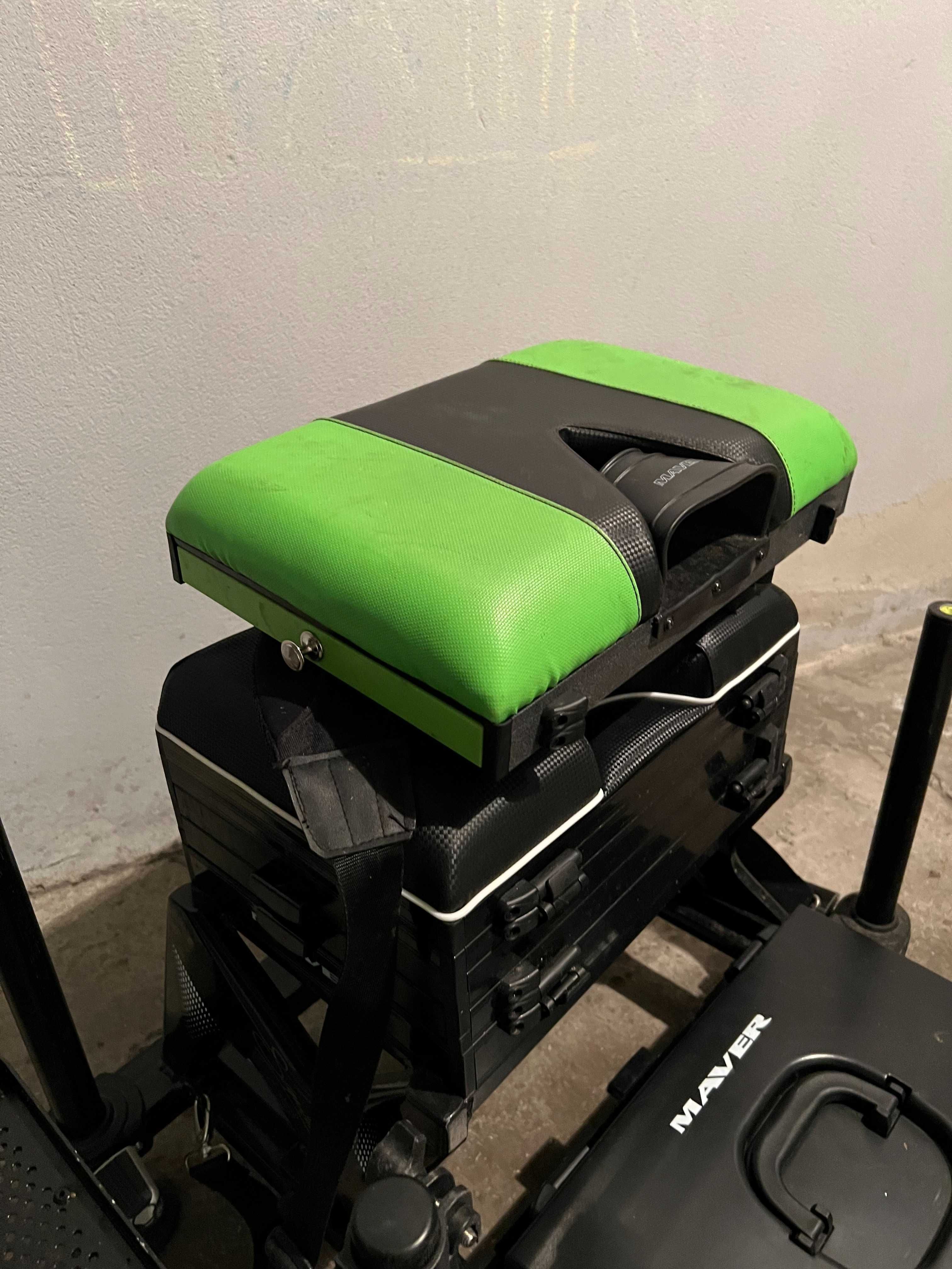Kosz wędkarski Maver Signature D36 z osprzętem