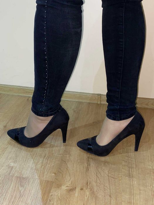 Szpileczki rozmiar 37