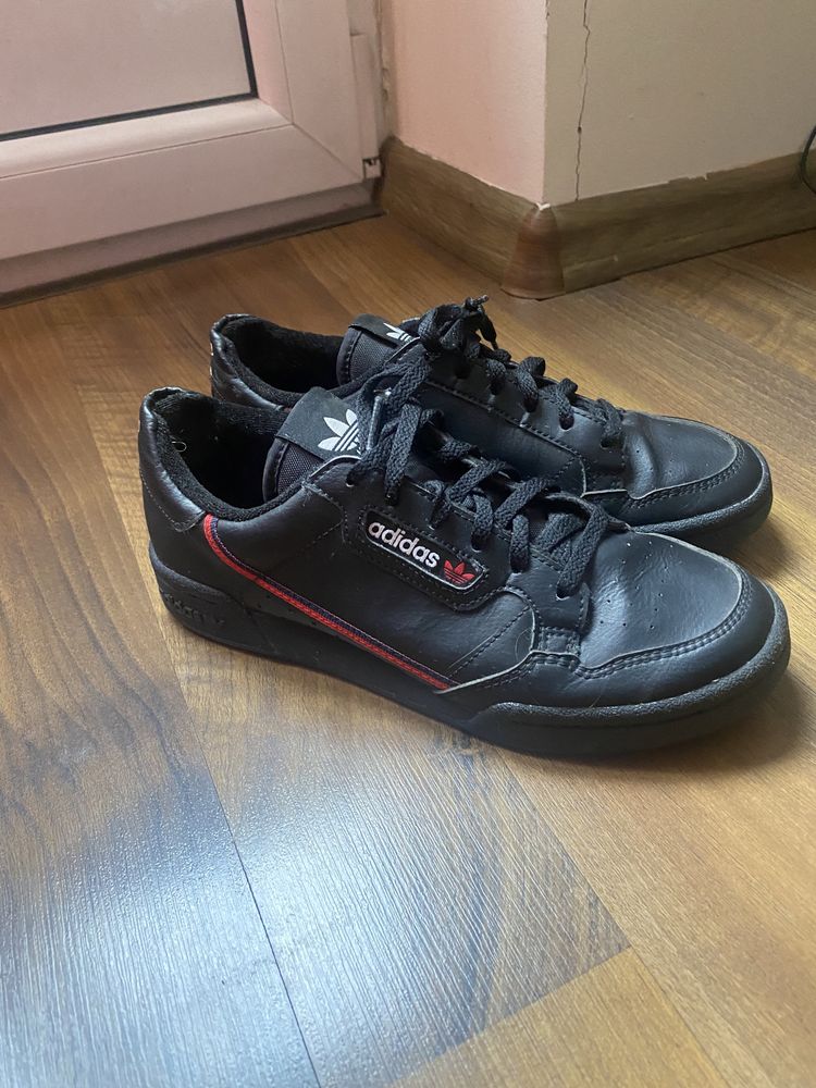 Buty - Adidas Continental