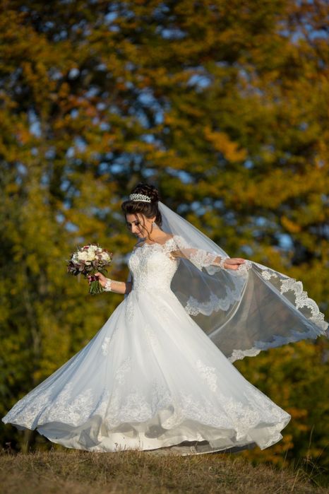 Продам весільну діадему