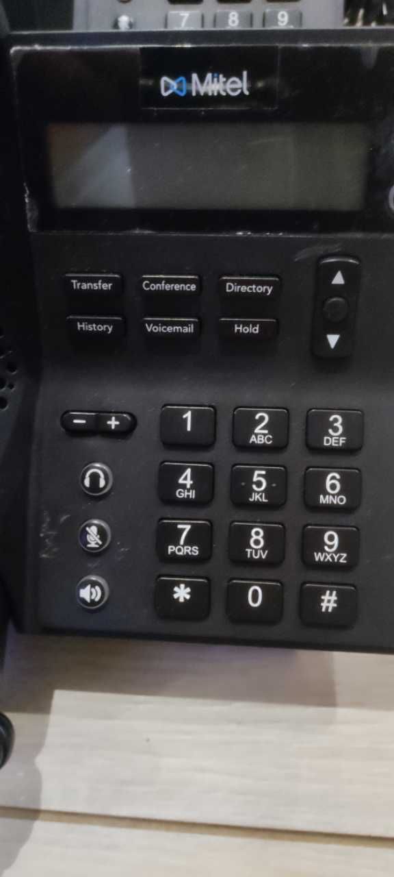 Telefony stacjonarne Polycom, Mitel, Silicar - łącznie 76 szt.