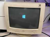 LG Studioworks 44i Monitor CRT Retro W pełni Sprawny