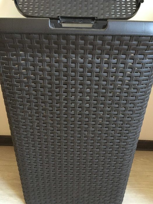 Корзина для білизни пластикова  Natural Style 40 л   В ідеалі