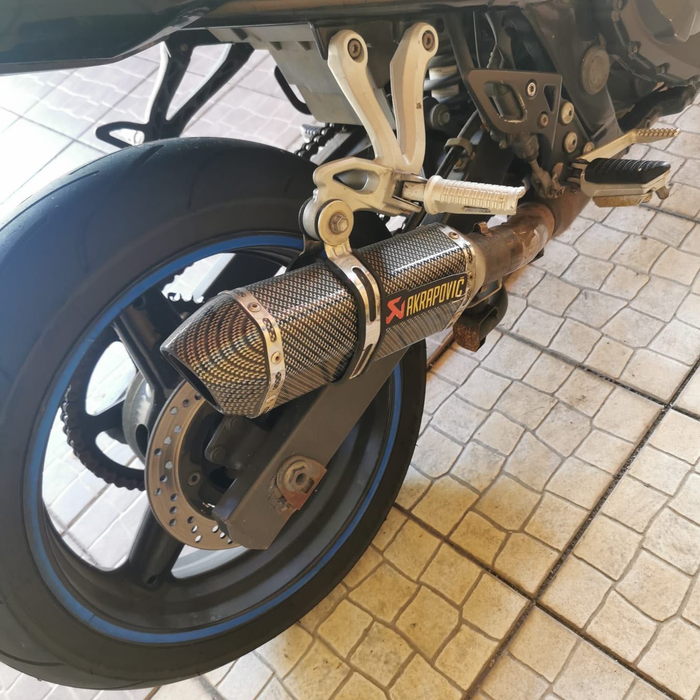 Suzuki bandit de 2008 com 650cc