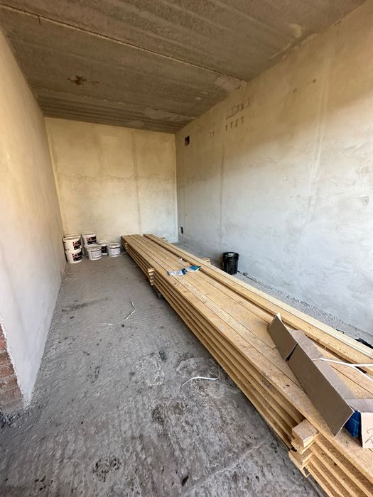 Терміново продаж триплексу