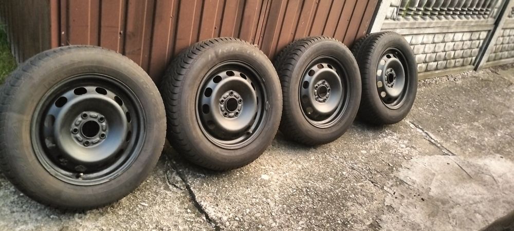 Felgi stalowe 15" 5x108 ford opony zimowe 185 65