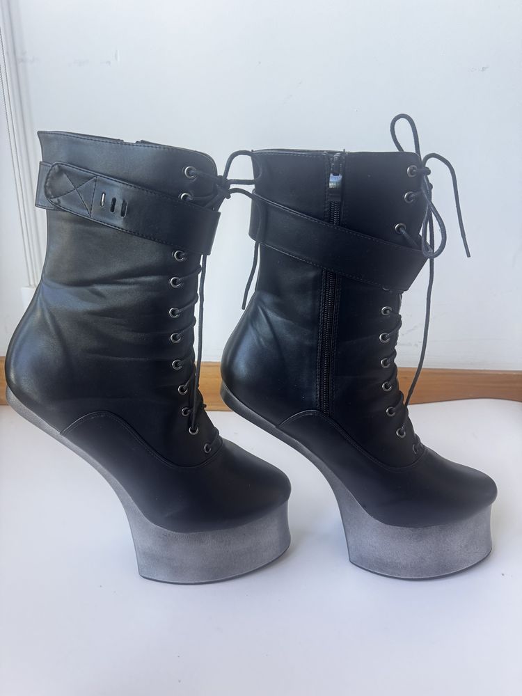 Botas de salto alto extremo, plataforma com sola de cunha