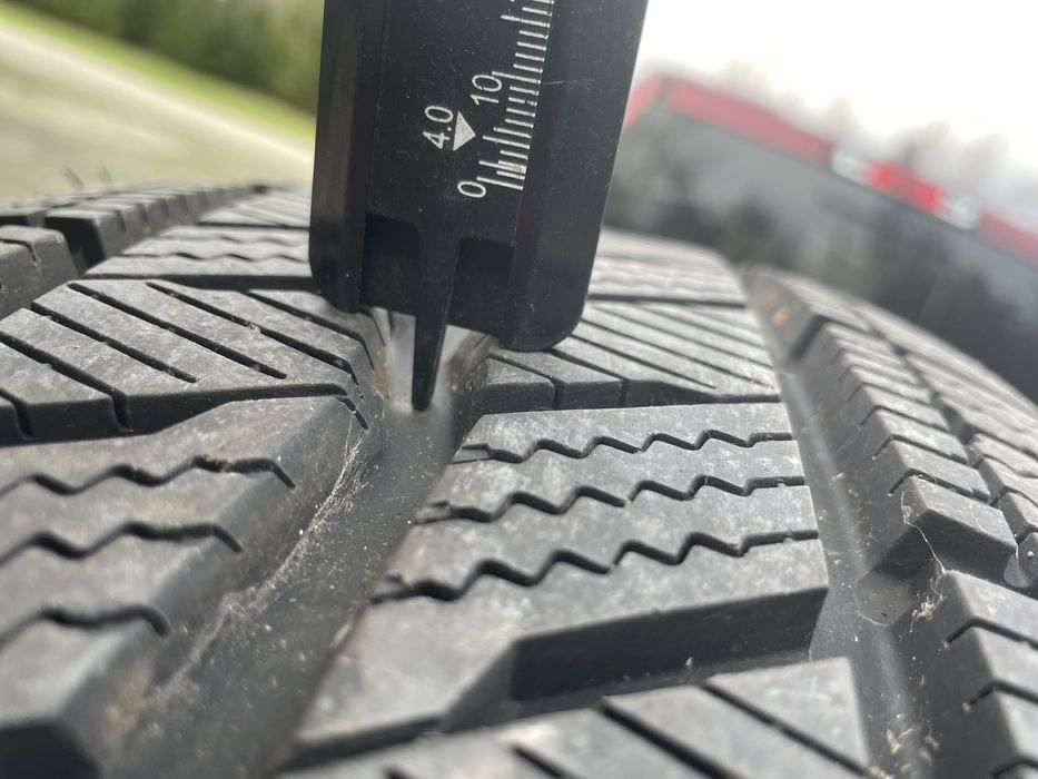 2x Hankook Winter I Cept LV 215 65 R16C 10 mm