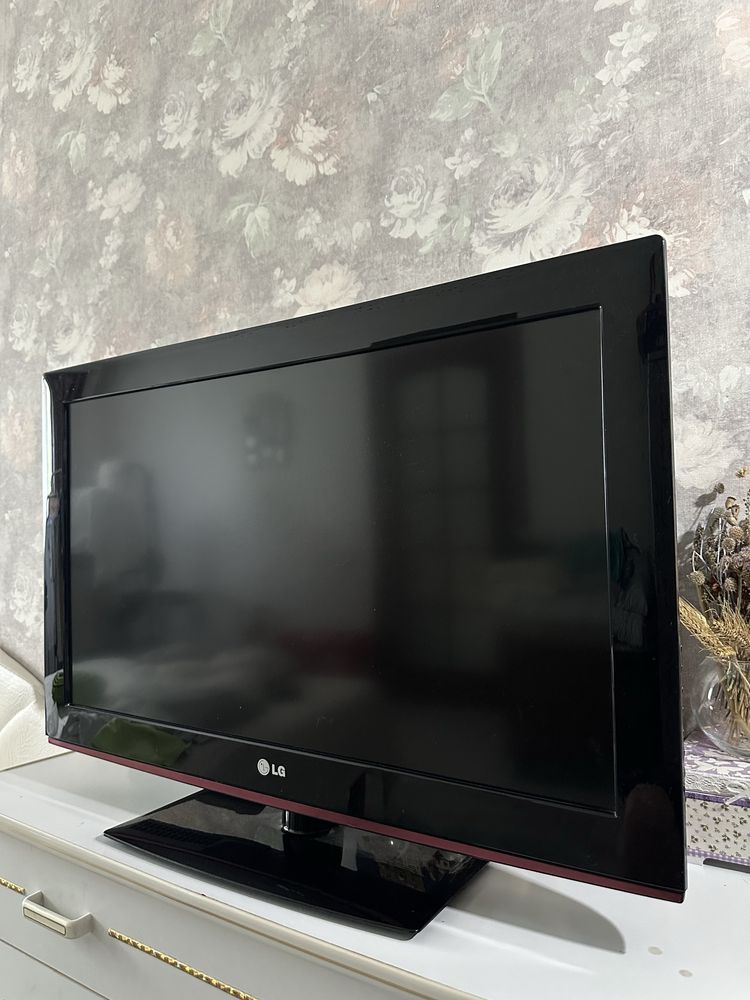 Телевізор LG 32LD340