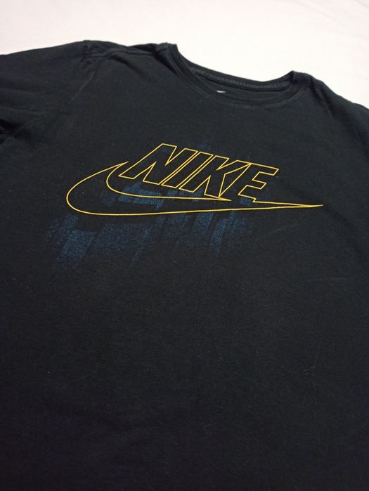 Футболка Nike чорна