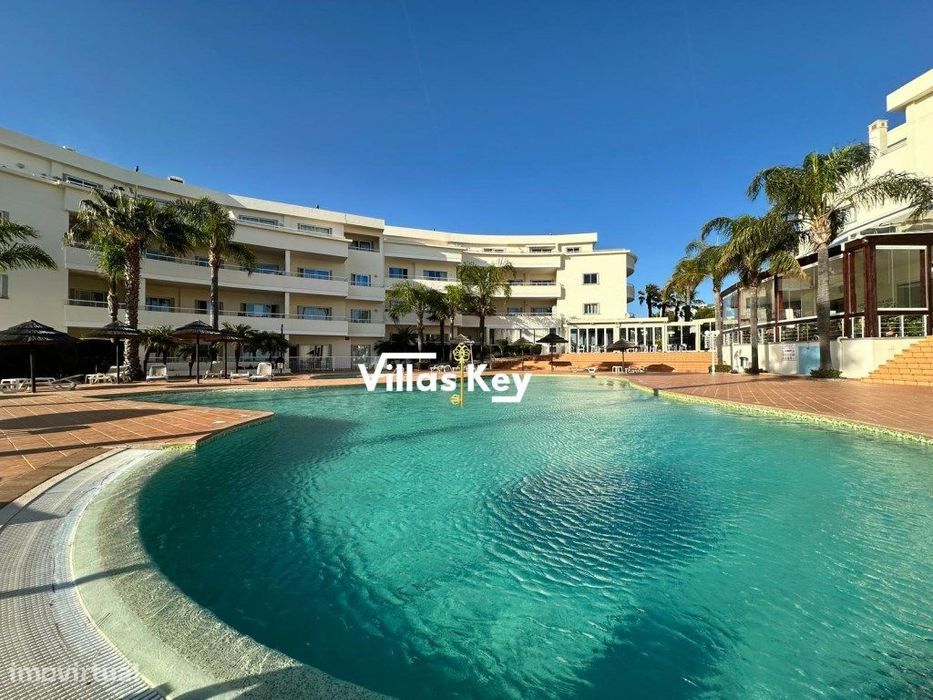 Apartamento T2 com Vista Mar em Condomínio com Piscina - Porto de M...