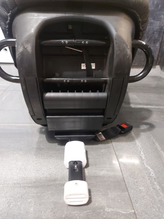 Fotelik samochodowy beemoo 0-18kg. Tyłem do kierunku jazdy.