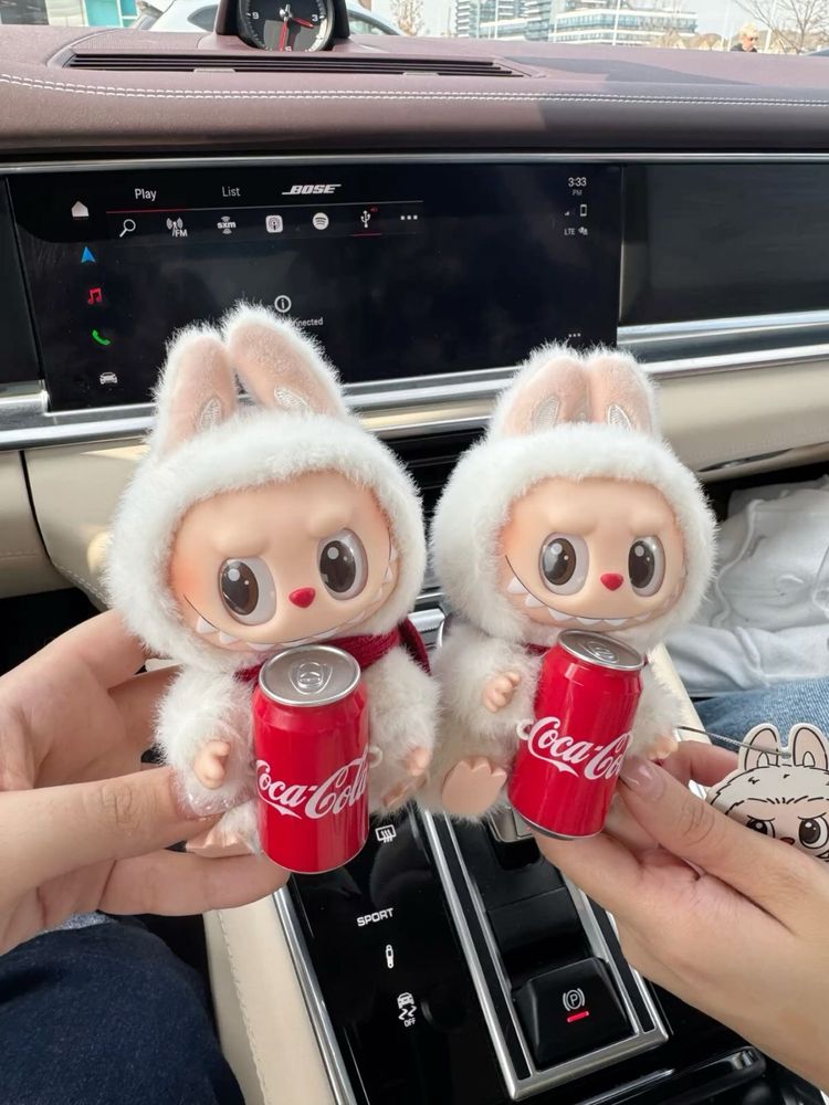 Лабубу серії Coca Cola