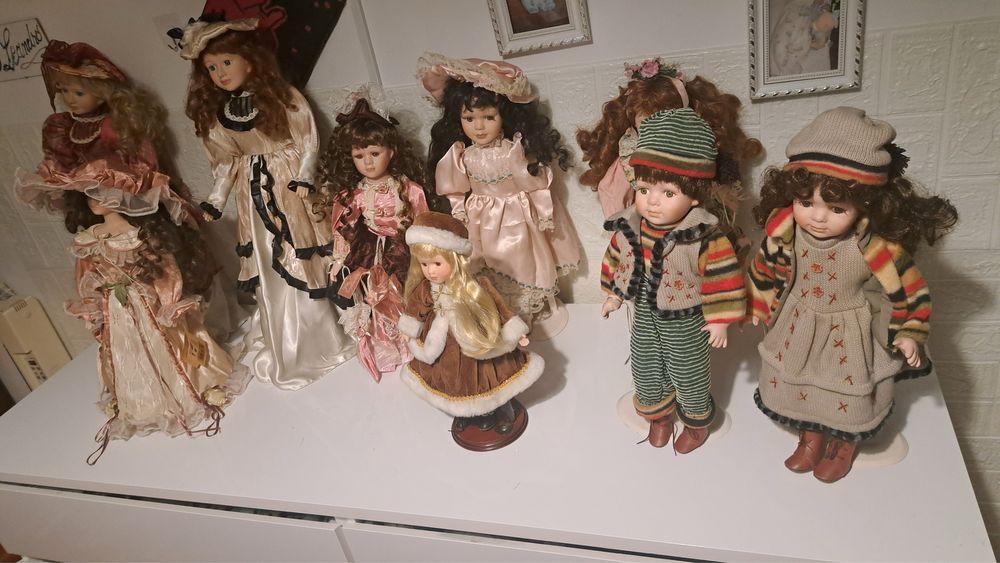 Bonecas de porcelana